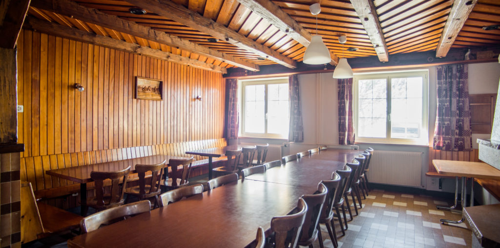 Buvette pâturages salle à manger Vicques Retemberg