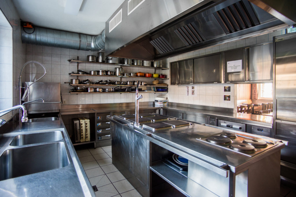 Cuisine chalet Retemberg Vicques Jura