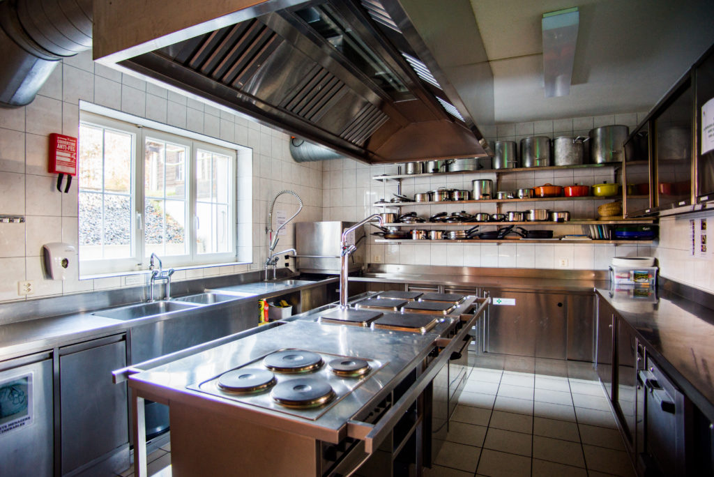 Cuisine chalet Retemberg Vicques Jura