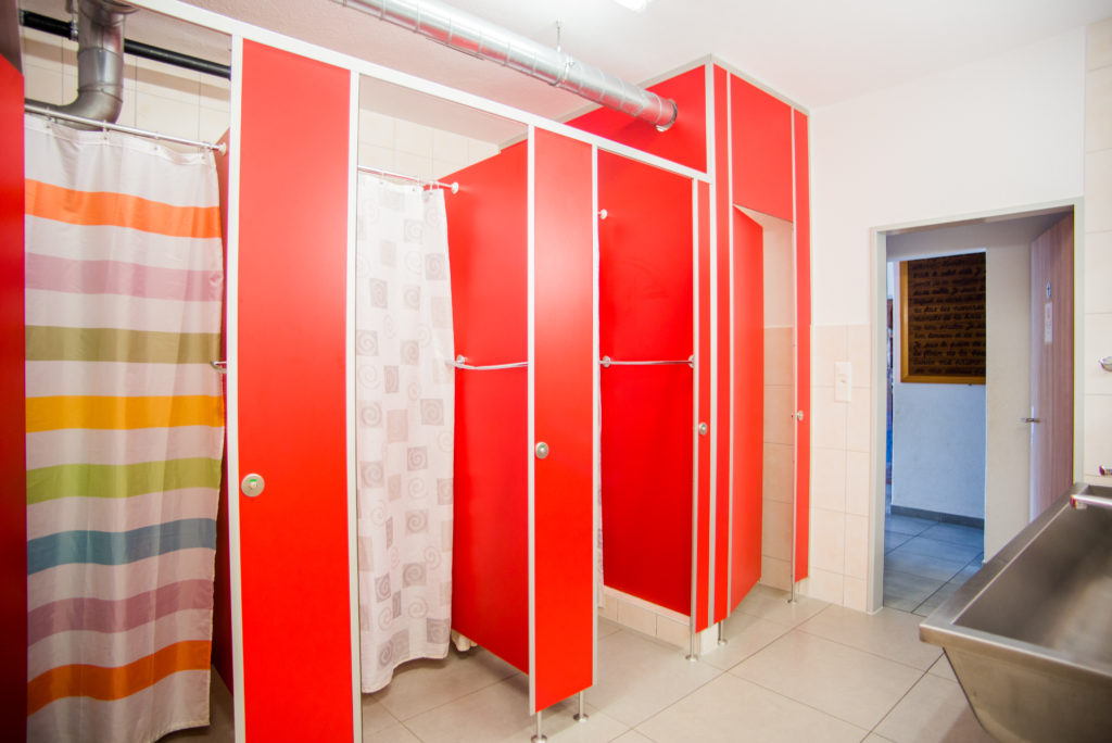 Sanitaires chalet du retemberg vicques Jura